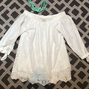 White Off-the-Shoulder Lace Top EUC